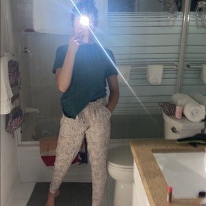 Meet your Posher, Delaney